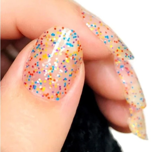 Color Street Nail Polish Strips: Sugar High - Picture 3 of 7